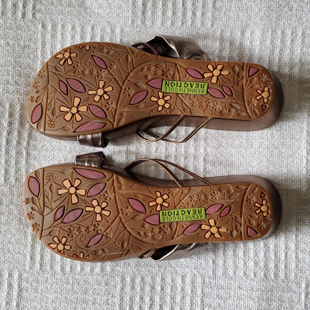 Kenneth Cole Reaction Yum Yum Sandal - Metallic - Picture 4 of 4